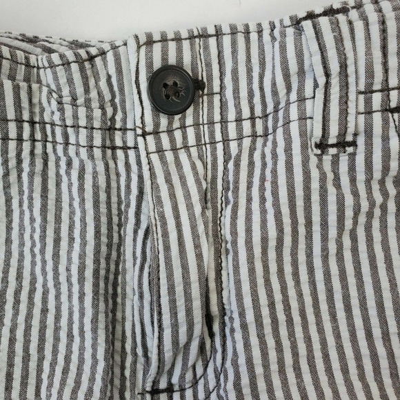 Gymboree Seersucker Brown Striped Shorts and Hat Newsboy Cap Set of 2 Sz 2T - Picture 4 of 12